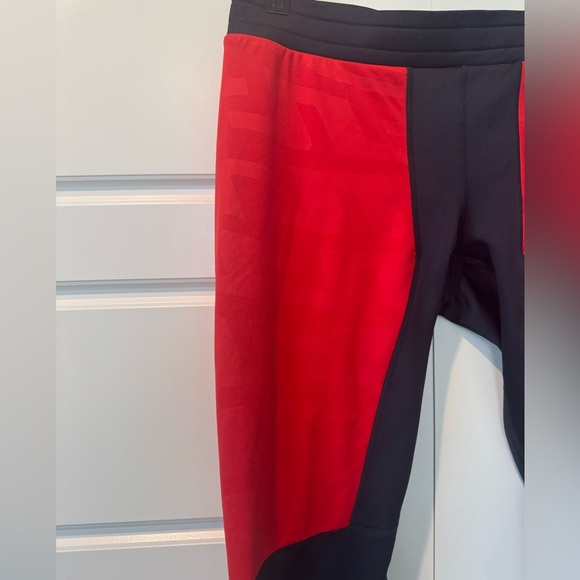 J. Lindeberg Men's ARCHE Sports Tights AMJS06987 G131 Cherry Size X-Large - Picture 2 of 8